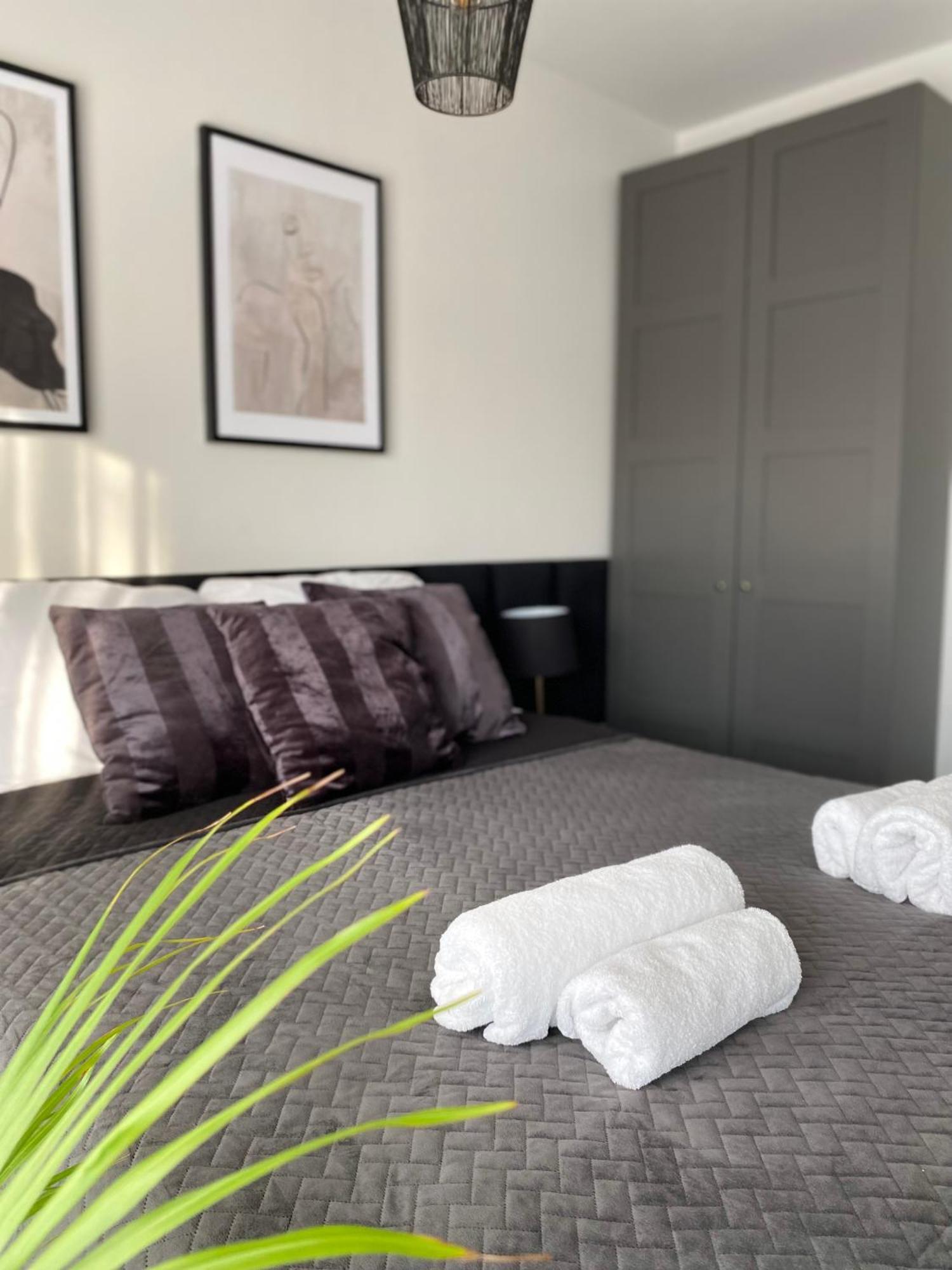 Motlawa Inn Apartment-Suna,Gym&Parking กดัญสก์ ภายนอก รูปภาพ