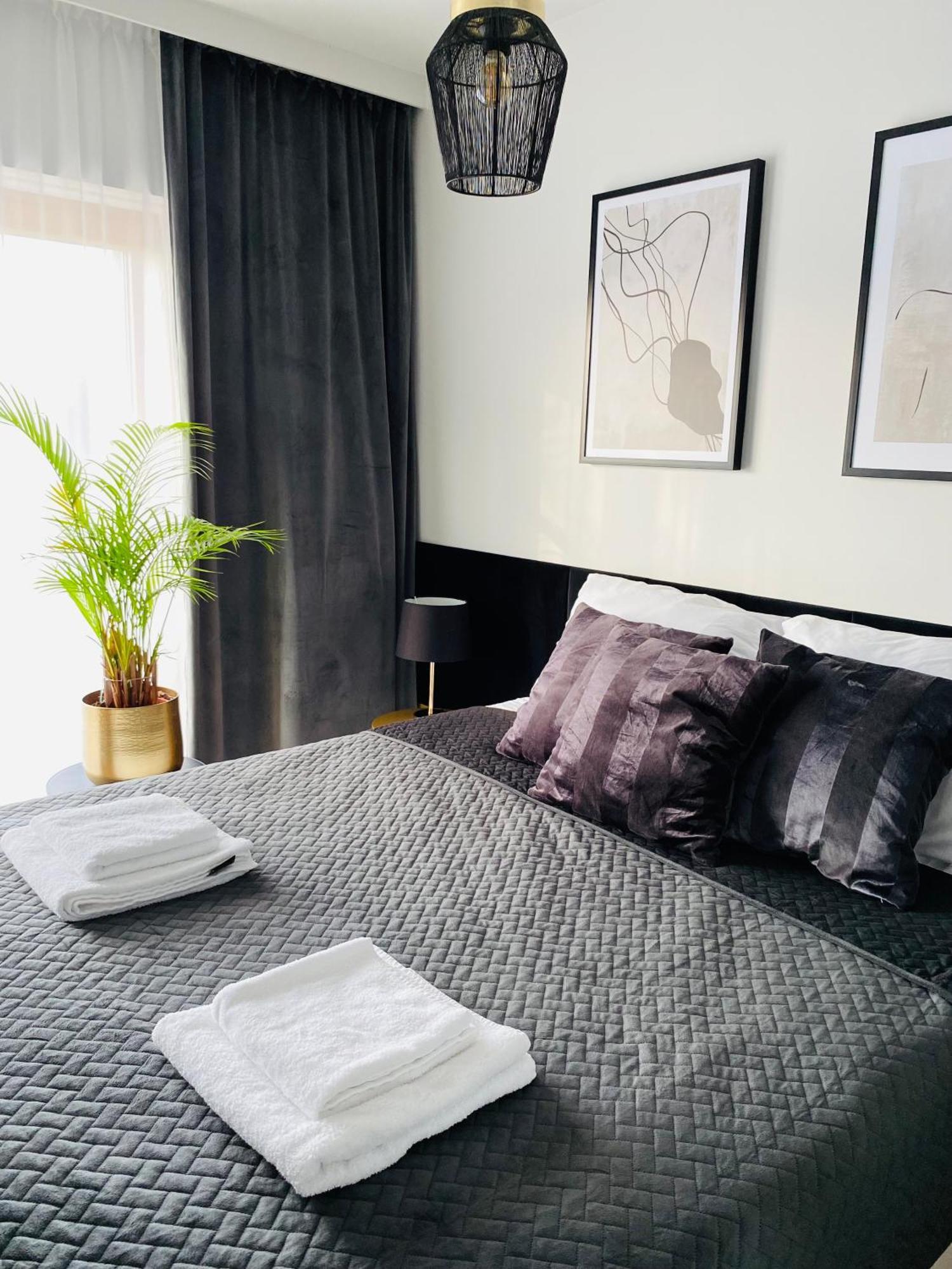 Motlawa Inn Apartment-Suna,Gym&Parking กดัญสก์ ภายนอก รูปภาพ